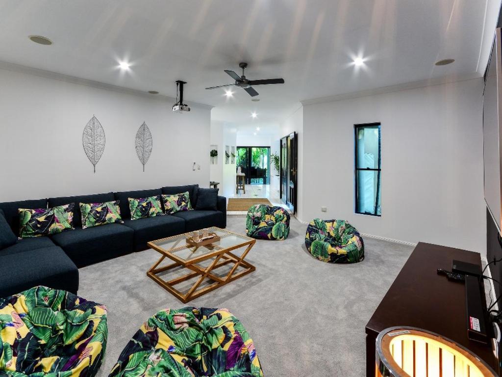 The Palms On Hamilton Island Villa Exterior photo