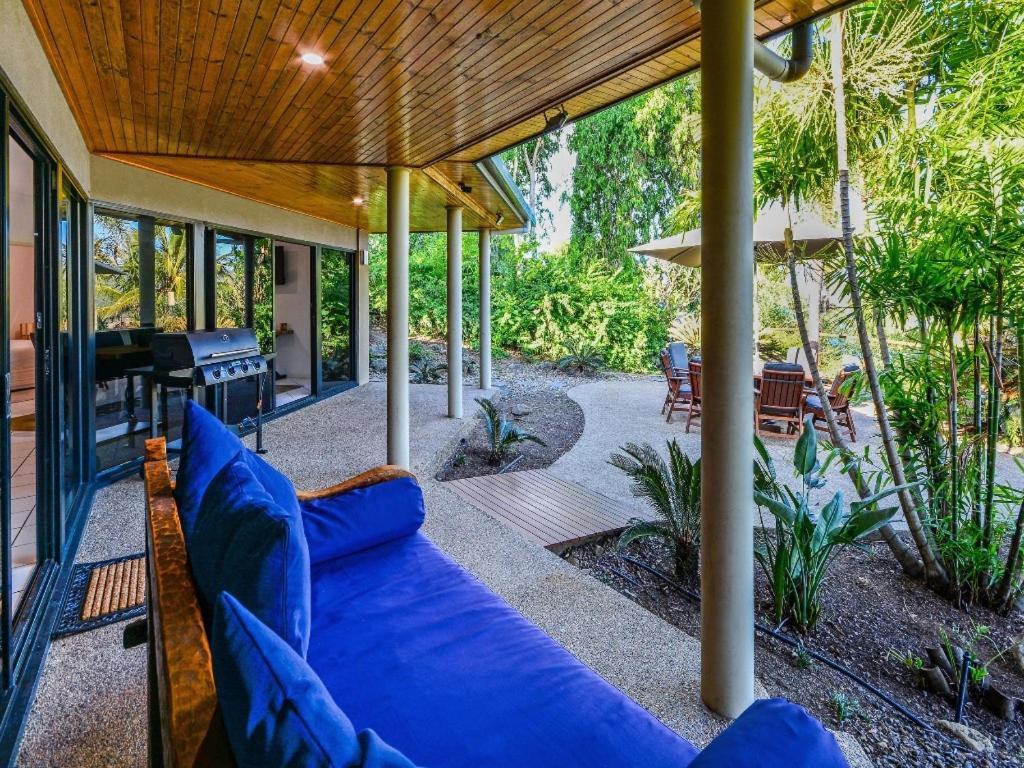 The Palms On Hamilton Island Villa Exterior photo