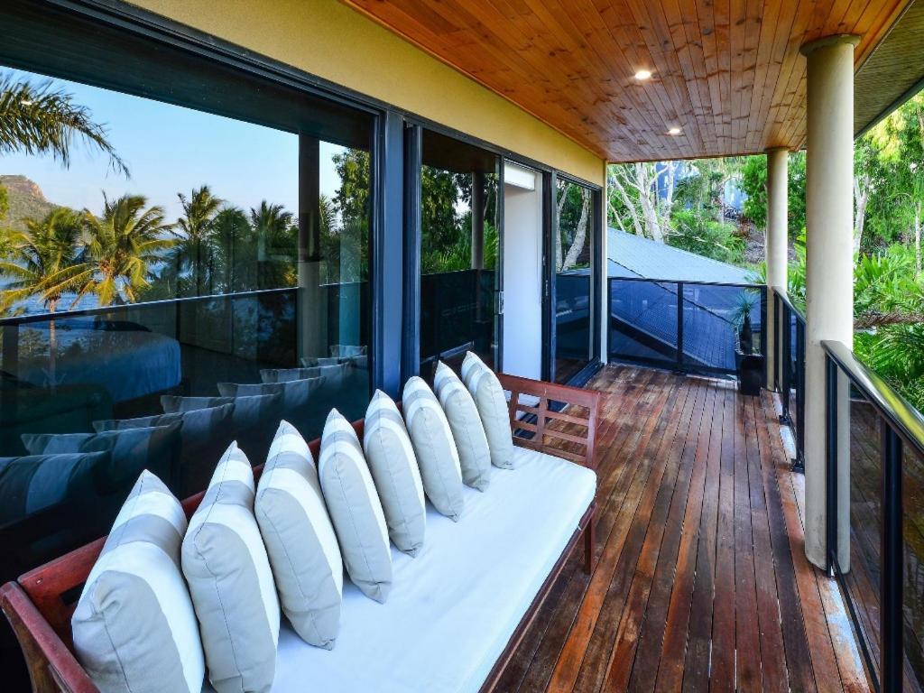 The Palms On Hamilton Island Villa Exterior photo